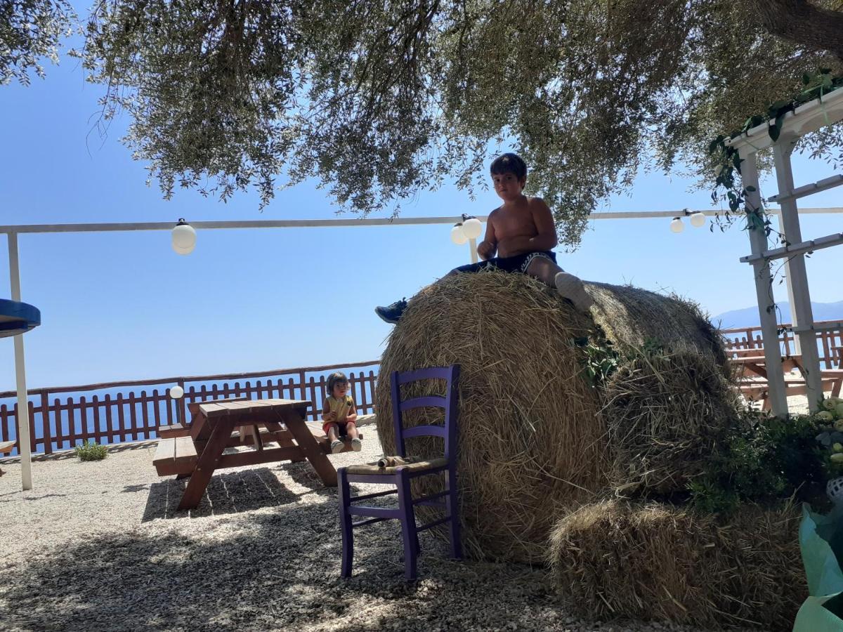Agriturismo Codula Fuili 卡拉古诺内 外观 照片