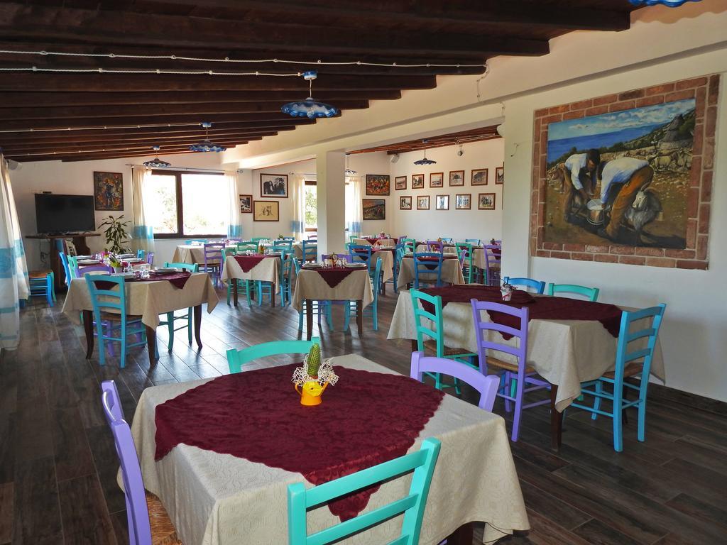 Agriturismo Codula Fuili 卡拉古诺内 外观 照片