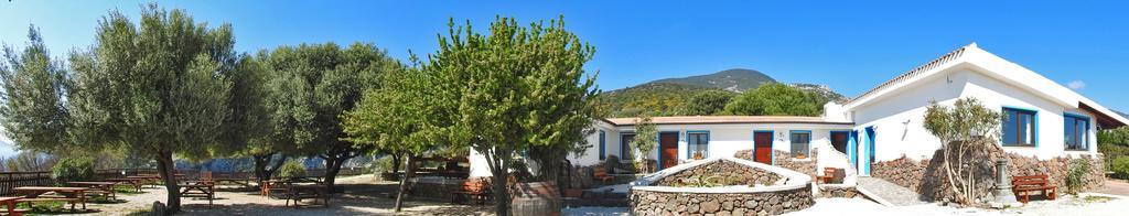 Agriturismo Codula Fuili 卡拉古诺内 外观 照片