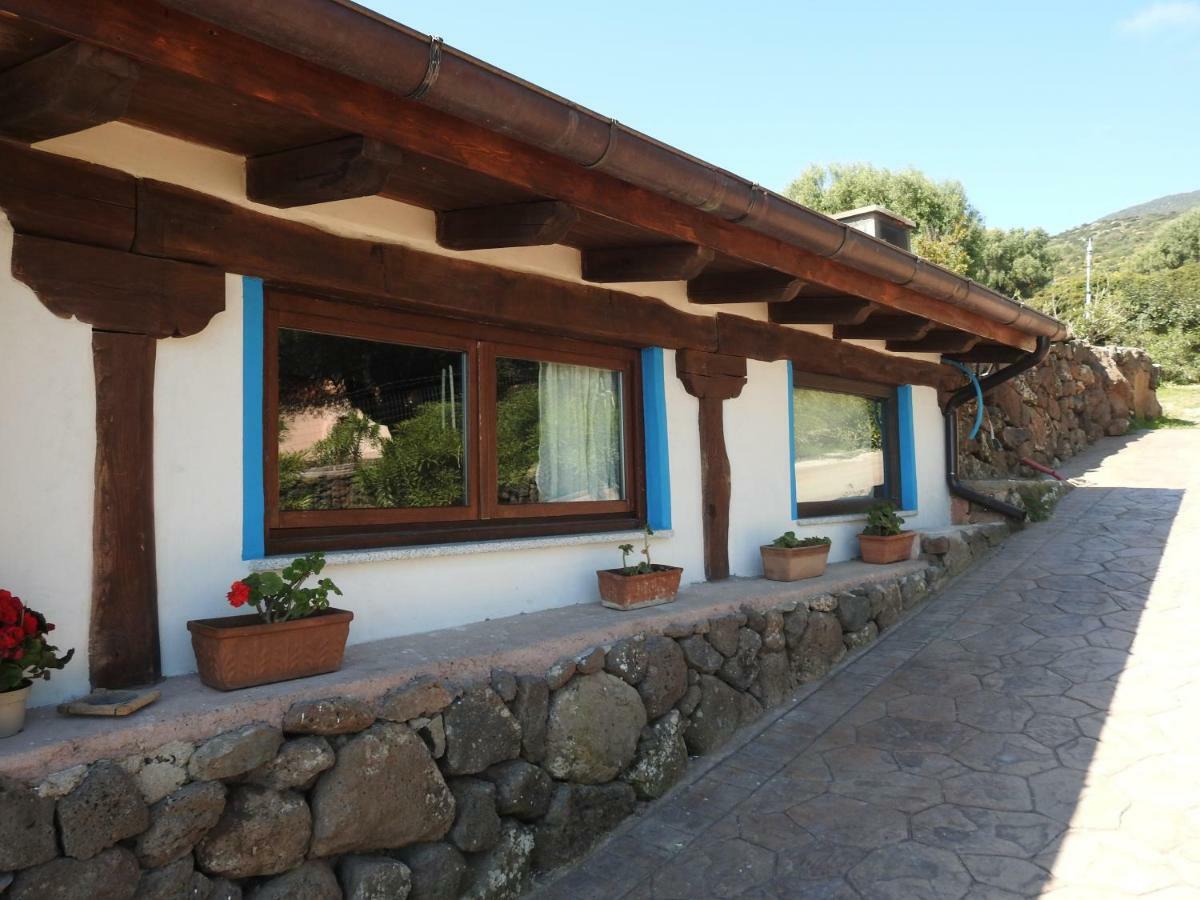 Agriturismo Codula Fuili 卡拉古诺内 外观 照片