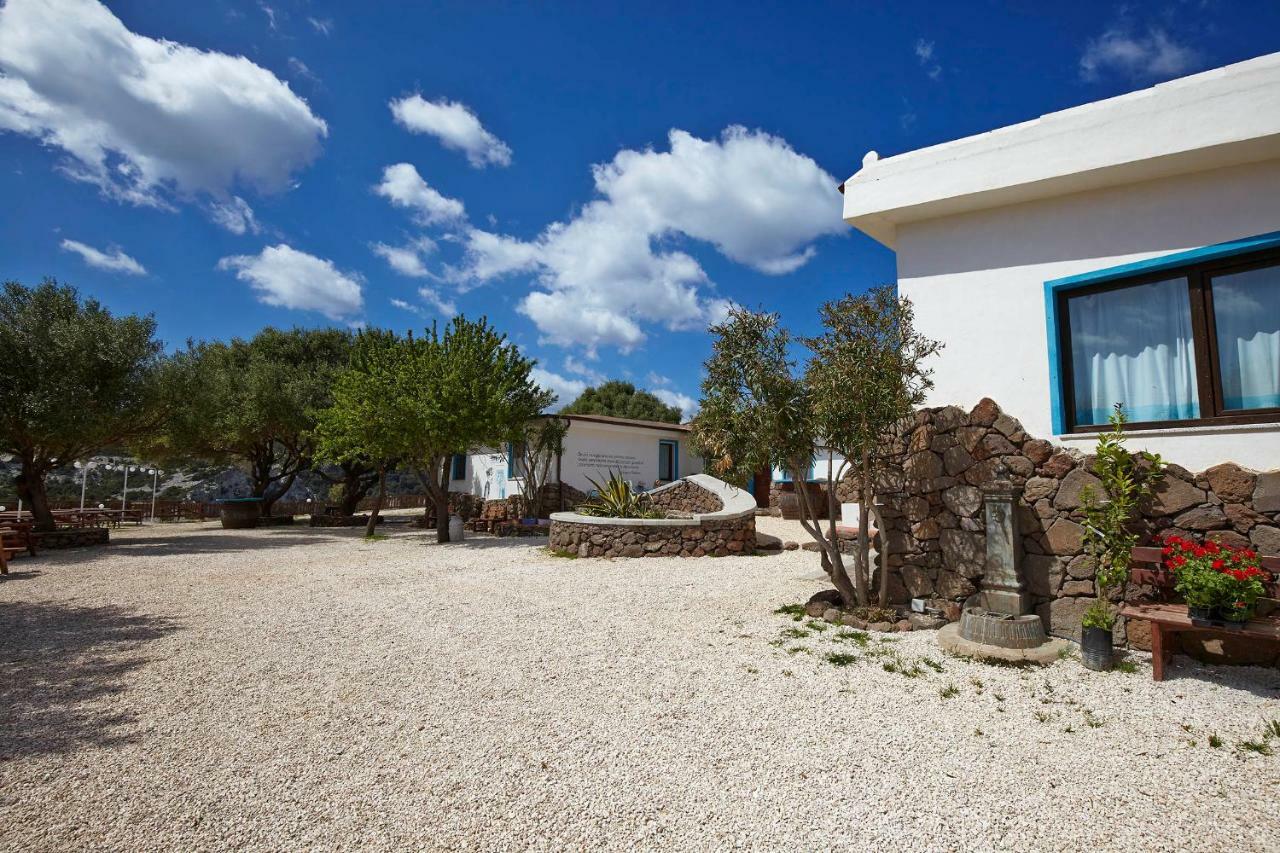 Agriturismo Codula Fuili 卡拉古诺内 外观 照片