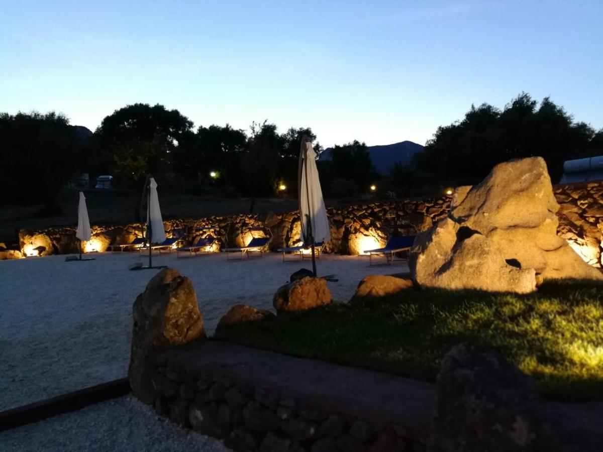 Agriturismo Codula Fuili 卡拉古诺内 外观 照片